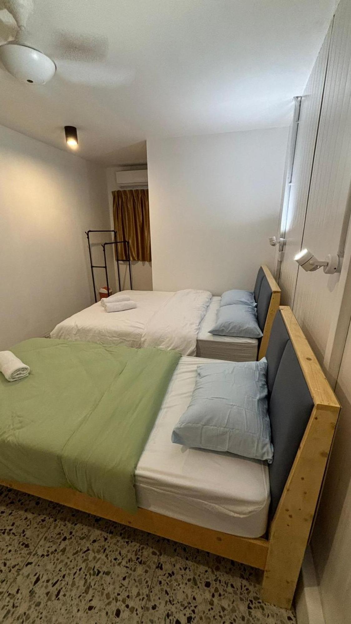 5 Minutes Airport Lodge Kampong Patagas Extérieur photo